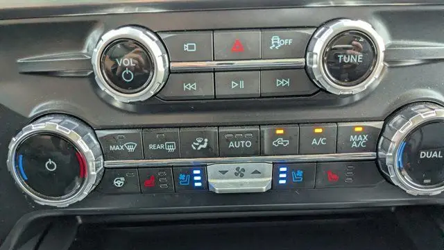 2025 Ford F-250 Super Duty Platinum