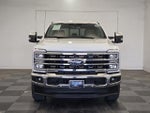 2025 F-250 Super Duty Thumbnail 3