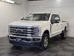 2025 F-250 Super Duty Thumbnail 4