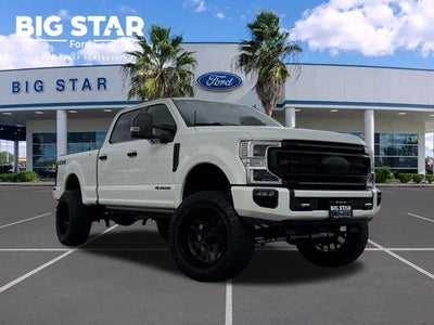 2022 Ford F-250 Super Duty 4X4 Platinum 4DR Crew Cab 8 FT. LB Pickup