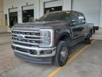 2023 F-250 Super Duty Thumbnail 3