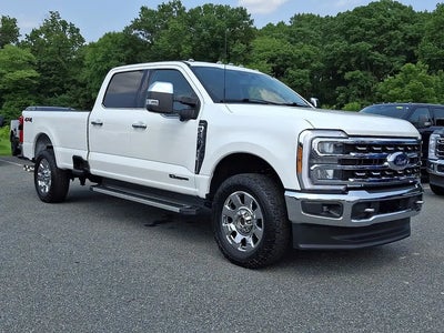 2023 Ford F-250 Super Duty 4X4 Lariat 4DR Crew Cab 8 FT. LB Pickup