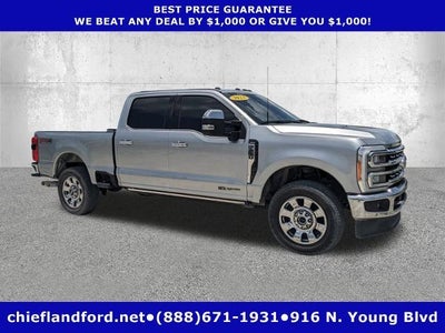 2023 Ford F-250 Super Duty 4X4 Lariat 4DR Crew Cab 8 FT. LB Pickup