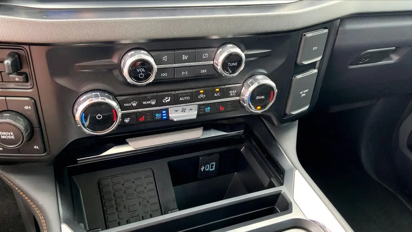 2024 Ford F-250 Super Duty Platinum