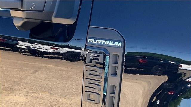 2025 Ford F-250 Super Duty Platinum