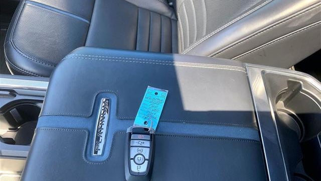 2025 Ford F-250 Super Duty Platinum