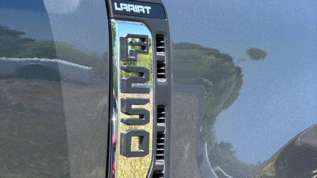 2025 Ford F-250 Super Duty Lariat