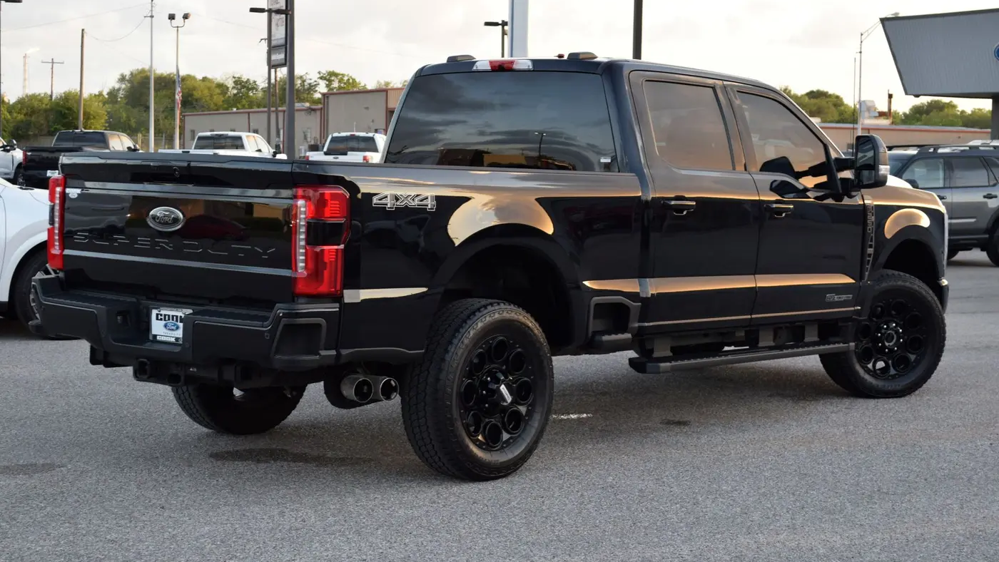 2025 Ford F-250 Super Duty Lariat