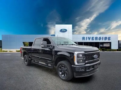 2023 Ford F-250 Super Duty 4X4 Lariat 4DR Crew Cab 6.8 FT. SB Pickup
