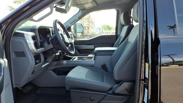 2026 Ford F-250 Super Duty Platinum