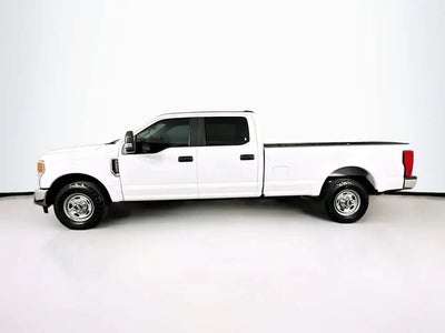 2022 Ford F-350 Super Duty 4X2 Lariat 4DR Crew Cab 6.8 FT. SB SRW Pickup