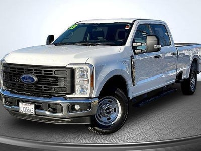 2023 Ford F-350 Super Duty 4X2 XL 4DR Crew Cab 6.8 FT. SB SRW Pickup