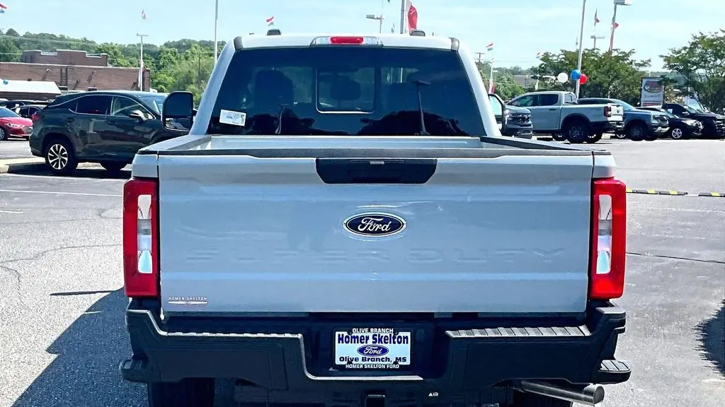 2025 Ford F-350 Super Duty XL