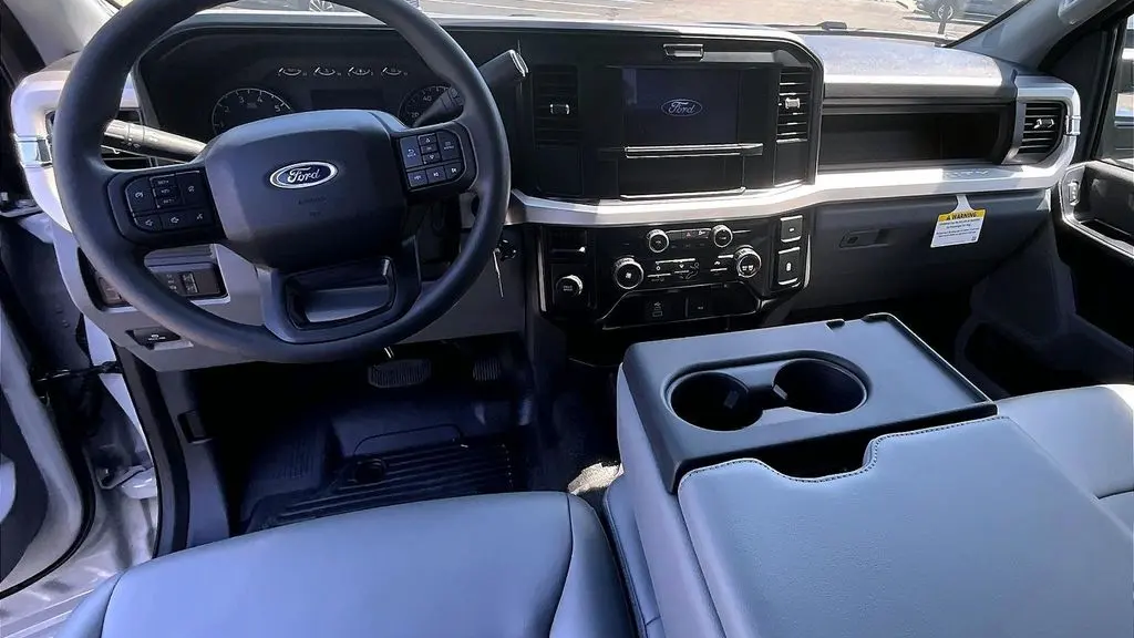 2025 Ford F-350 Super Duty XL