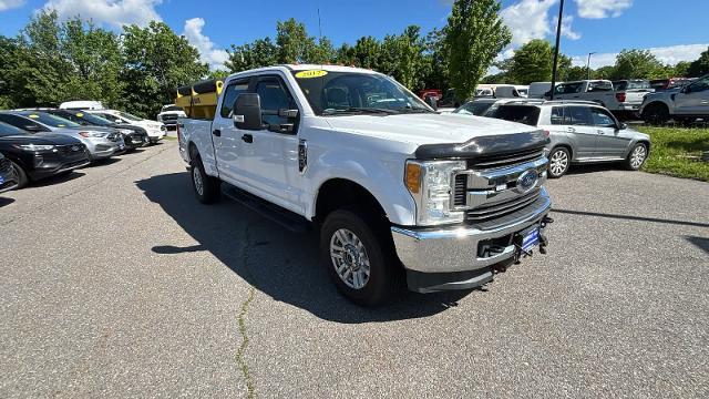 2017 Ford F-350 - $34,988