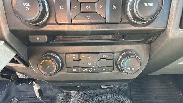 2017 Ford F-350 - $34,988
