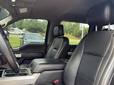 2017 Ford F-350 Super Duty 4X4 Lariat 4DR Crew Cab 6.8 FT. SB SRW Pickup