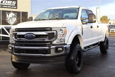 2022 Ford F-350 Super Duty 4X4 XLT 4DR Crew Cab 6.8 FT. SB SRW Pickup