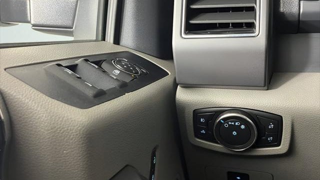 2022 Ford F-350 Super Duty XLT