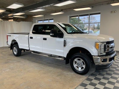 2017 Ford F-350 Super Duty 4X4 XLT 4DR Crew Cab 6.8 FT. SB SRW Pickup