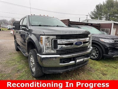 2019 Ford F-350 Super Duty 4X4 XL 4DR Crew Cab 6.8 FT. SB SRW Pickup