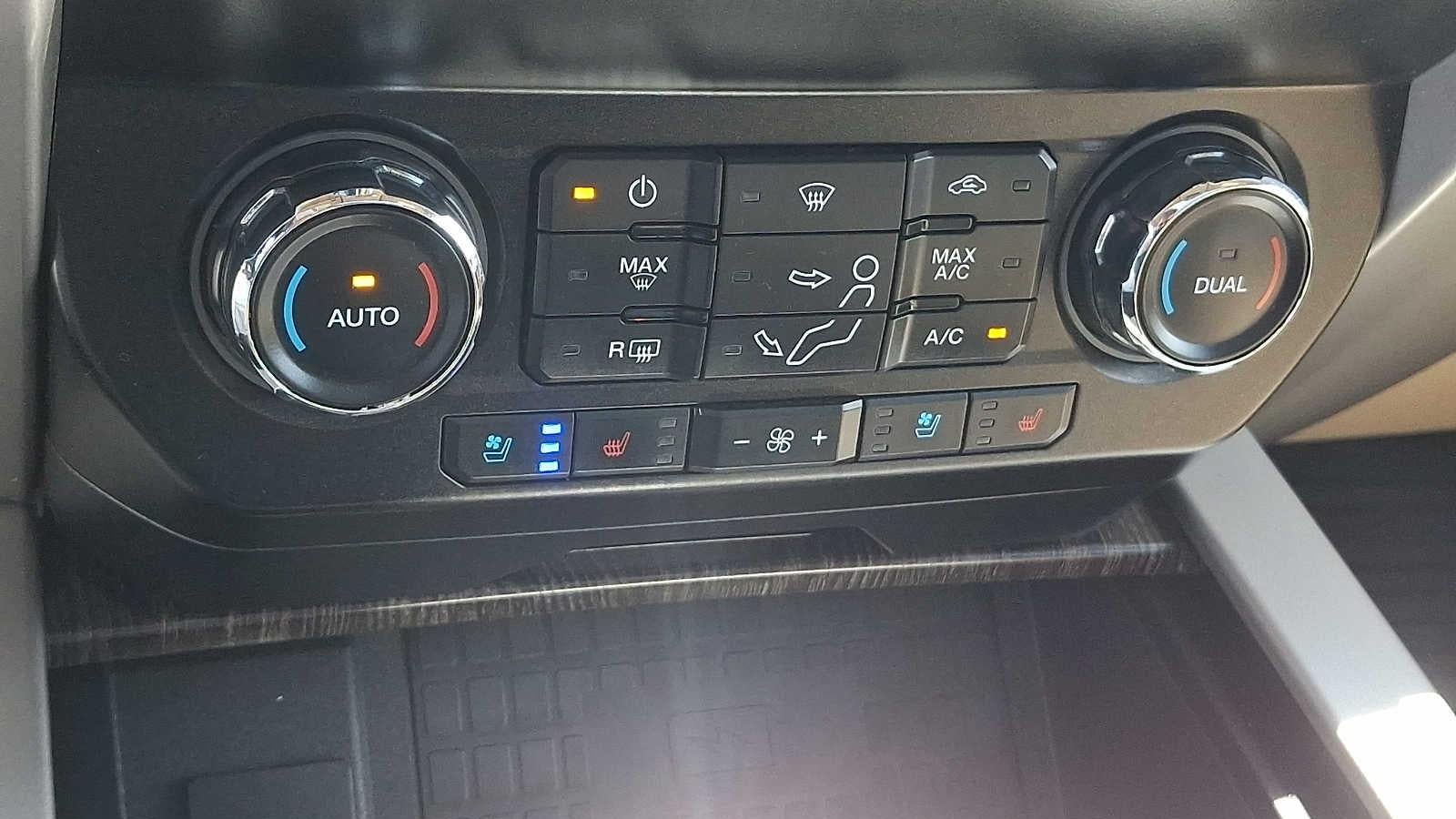 2020 Ford F-350 Super Duty Lariat