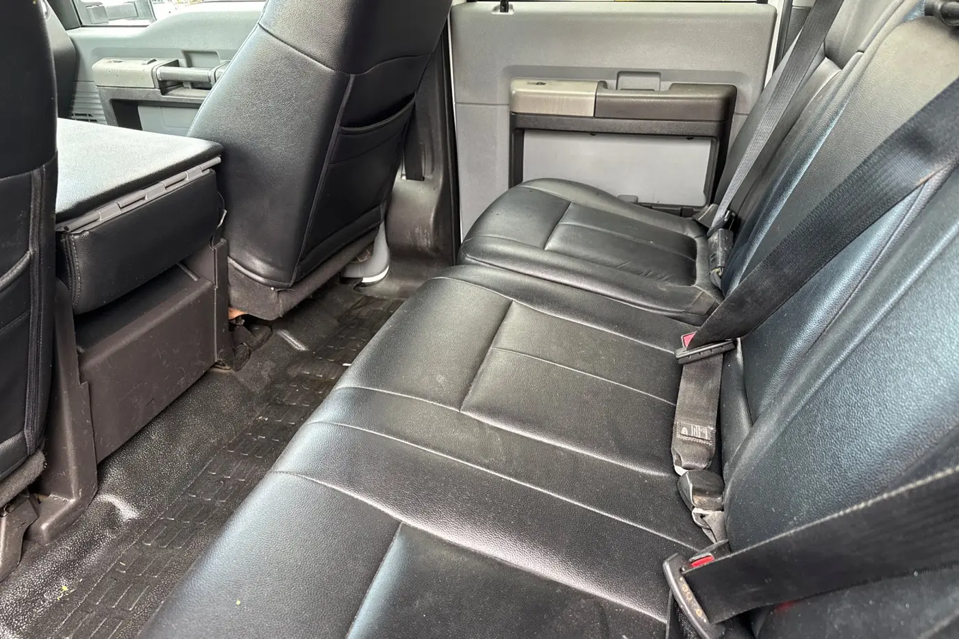 2016 Ford F-350 - $25,899