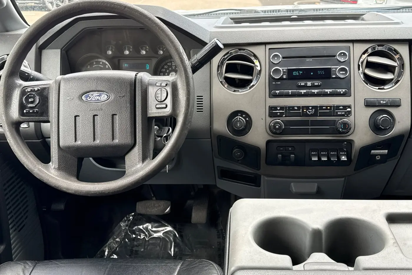 2016 Ford F-350 - $25,899