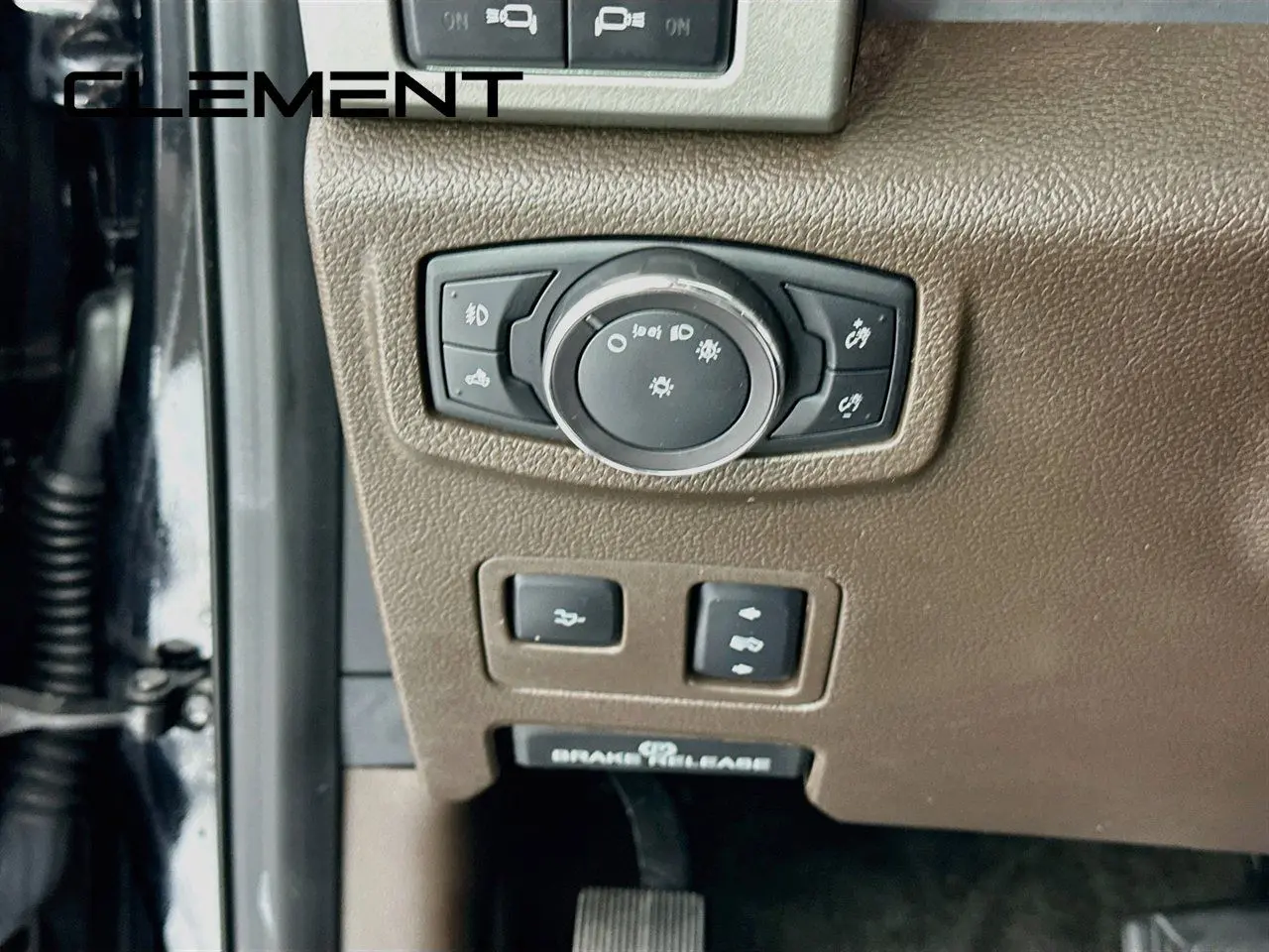 2017 Ford F-350 - $40,924
