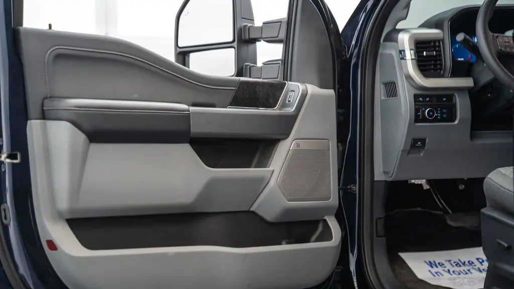 2024 Ford F-350 Super Duty XLT