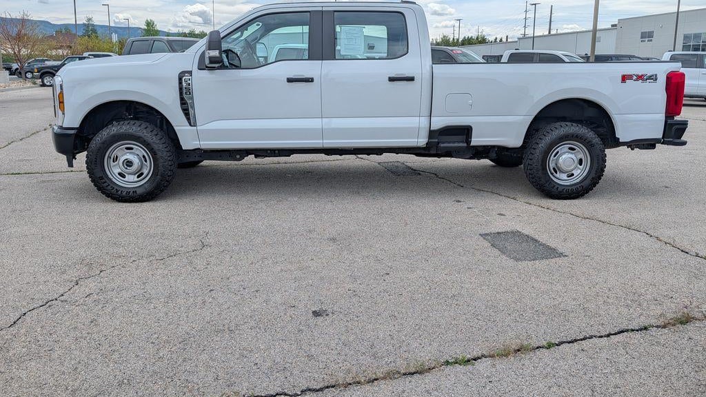 2025 Ford F-350 Super Duty XL
