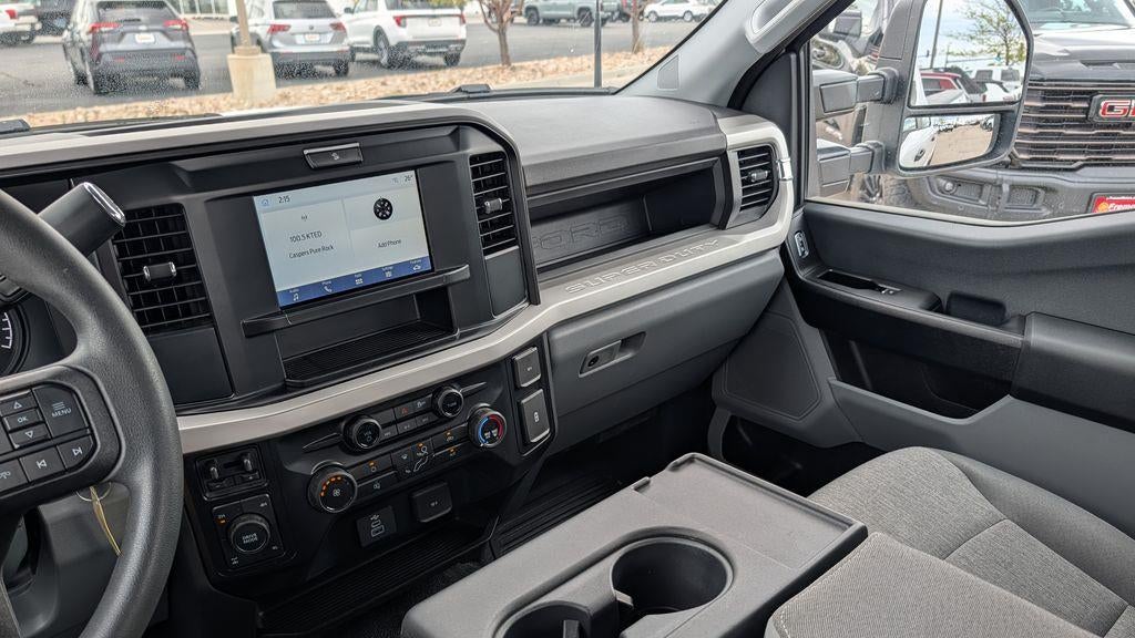 2025 Ford F-350 Super Duty XL