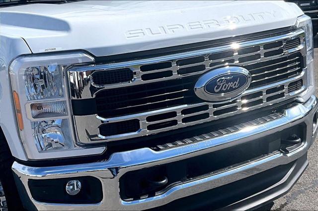 2025 Ford F-350 - $54,698