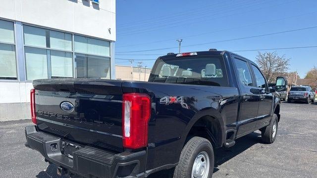 2025 Ford F-350 Super Duty Lariat
