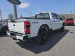 2023 F-350 Super Duty Thumbnail 3