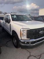 2023 F-350 Super Duty Thumbnail 2