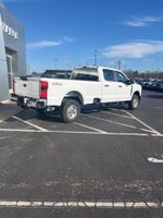 2023 F-350 Super Duty Thumbnail 6