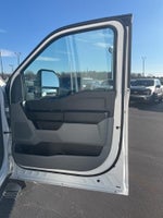 2023 F-350 Super Duty Thumbnail 31