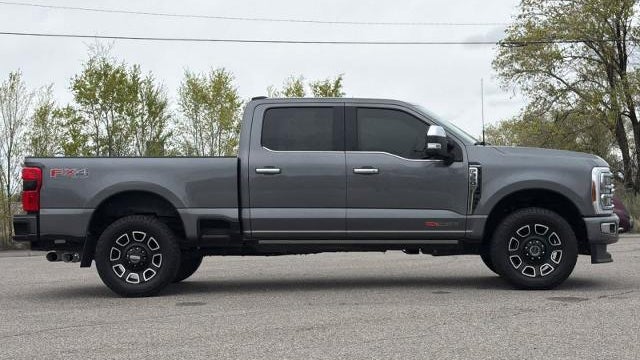 2023 Ford F-350 Super Duty XLT
