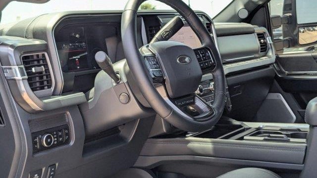 2025 Ford F-350 Super Duty XL