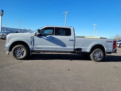 2025 Ford F-350 Super Duty 4X4 Lariat 4DR Crew Cab 6.8 FT. SB SRW Pickup