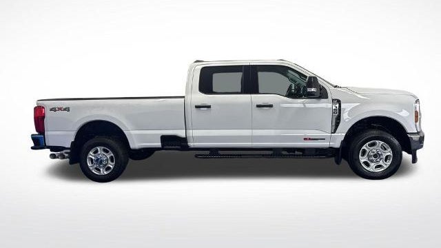 2025 Ford F-350 Super Duty King Ranch