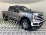 2025 F-350 Super Duty Thumbnail 1