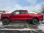2025 F-350 Super Duty Thumbnail 3