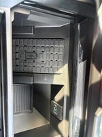 2025 F-350 Super Duty Thumbnail 28