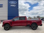 2025 F-350 Super Duty Thumbnail 2