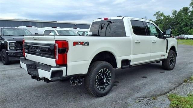 2025 Ford F-350 Super Duty King Ranch
