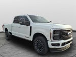 2025 F-350 Super Duty Thumbnail 3