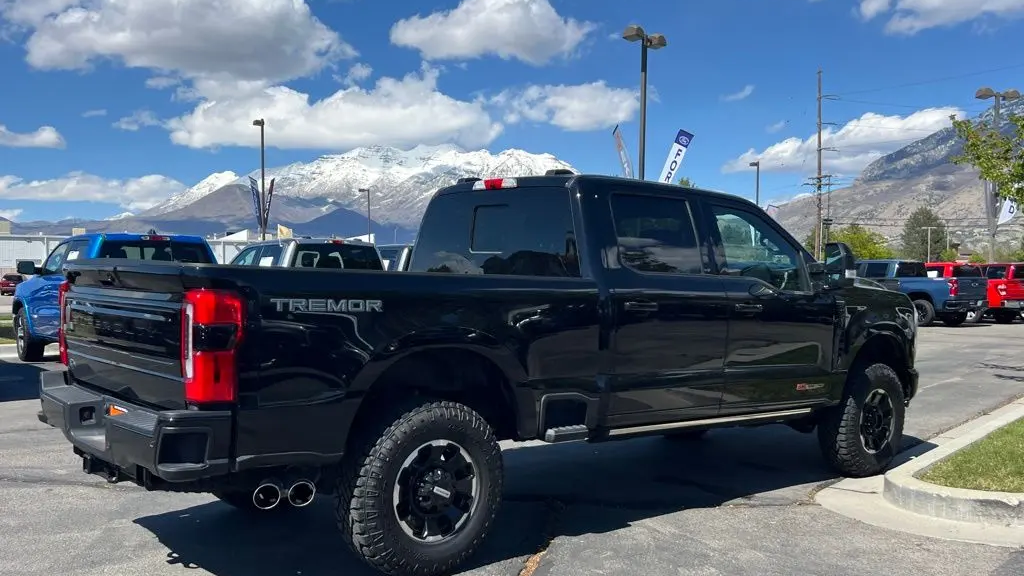 2026 Ford F-350 Super Duty Platinum