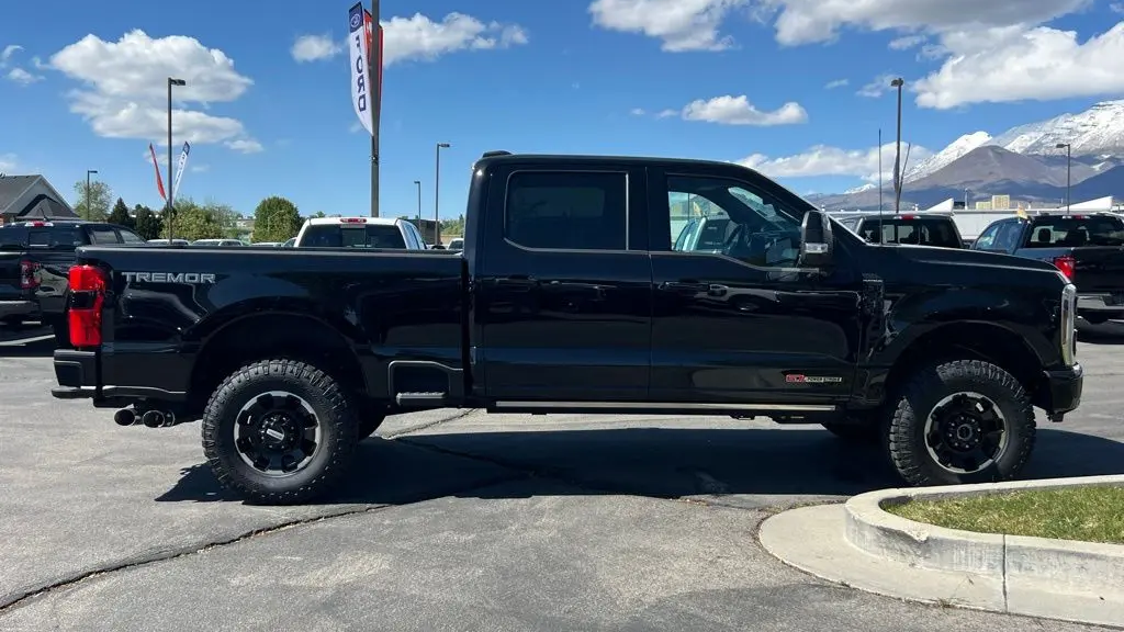 2026 Ford F-350 Super Duty Platinum